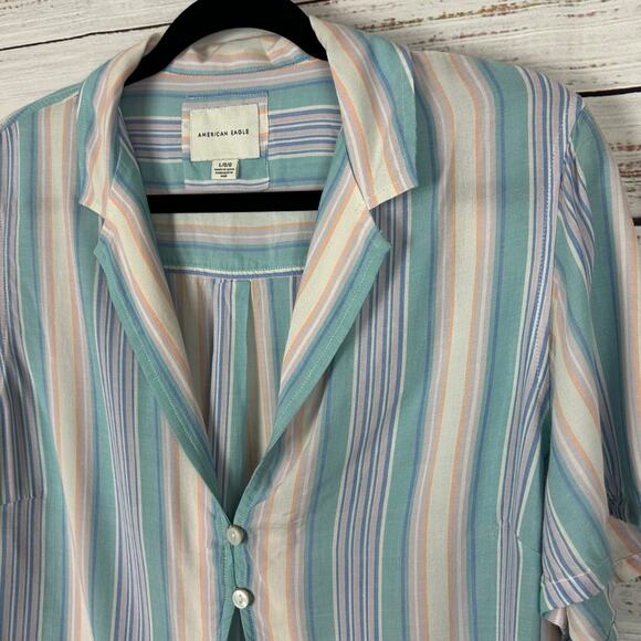 Womens American Eagle Blue White Stripe Crop 2 Button SS Shirt Casual Flowy L - Picture 1 of 7